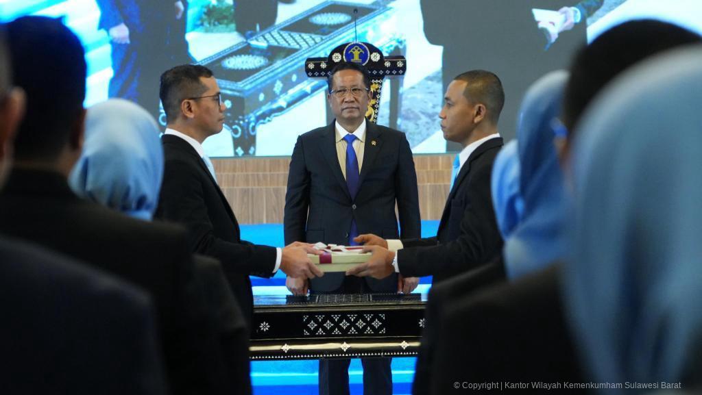 08713fdd-ba26-491f-b73b-421faa3afbc8