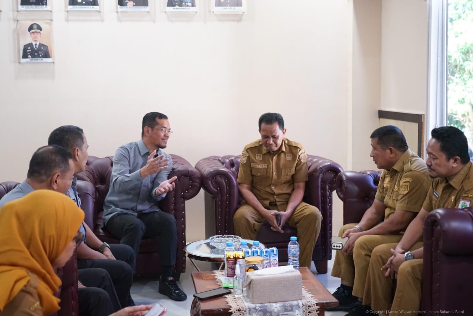 Terima Audiensi Bapperida, Kemenkum Sulbar Sebut Inovasi di Daerah Perlu Dilindungi Hukum