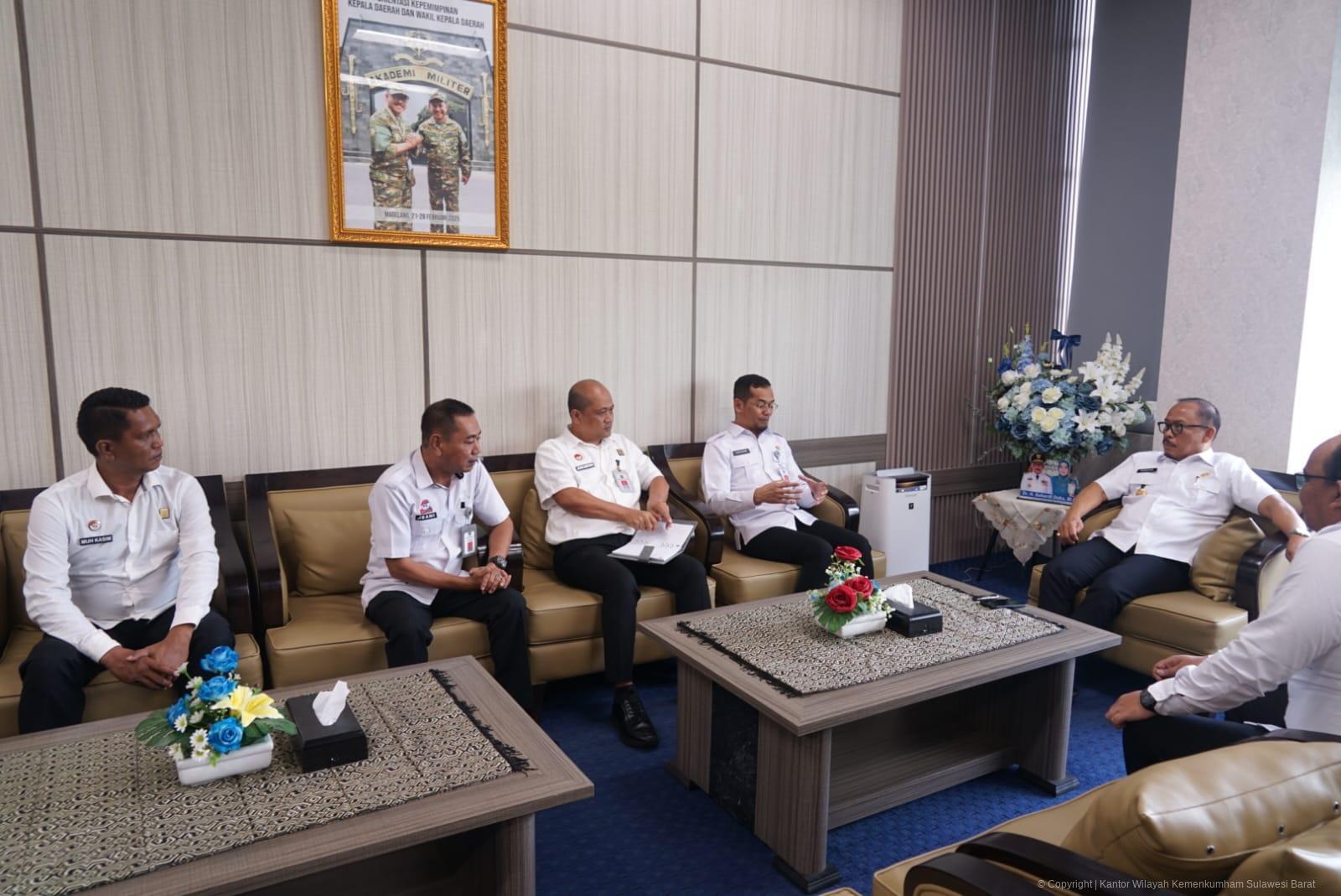 Temui Gubernur, Kakanwil Kemenkum Sulbar Laporkan Capaian Kinerja Jajarannya