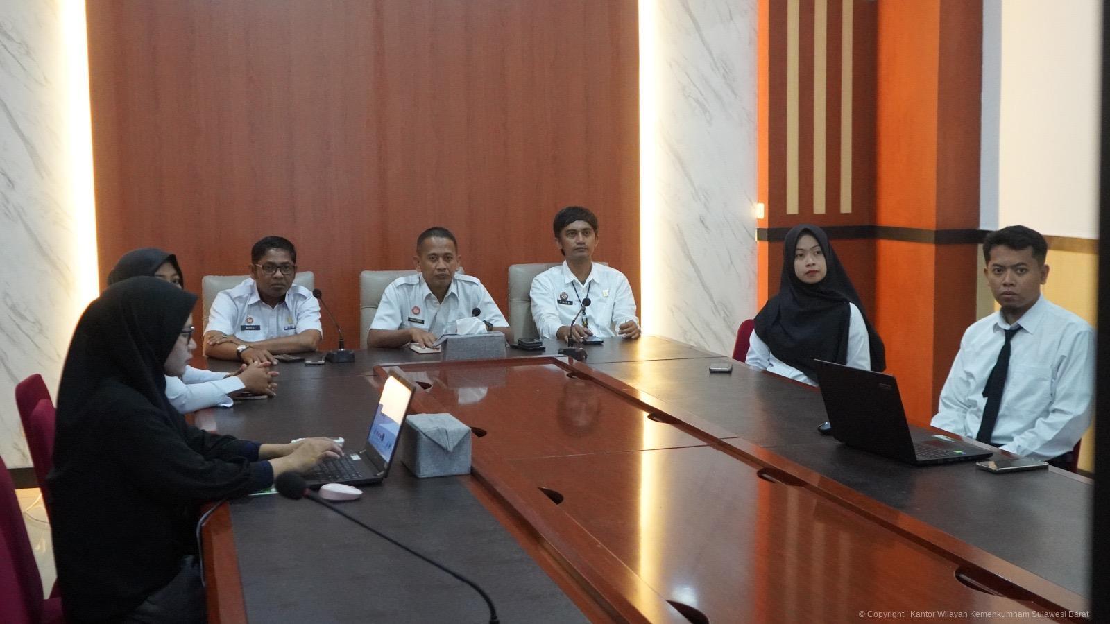 df2e63b1 9851 4e7d b5c3 098c79a45b9a