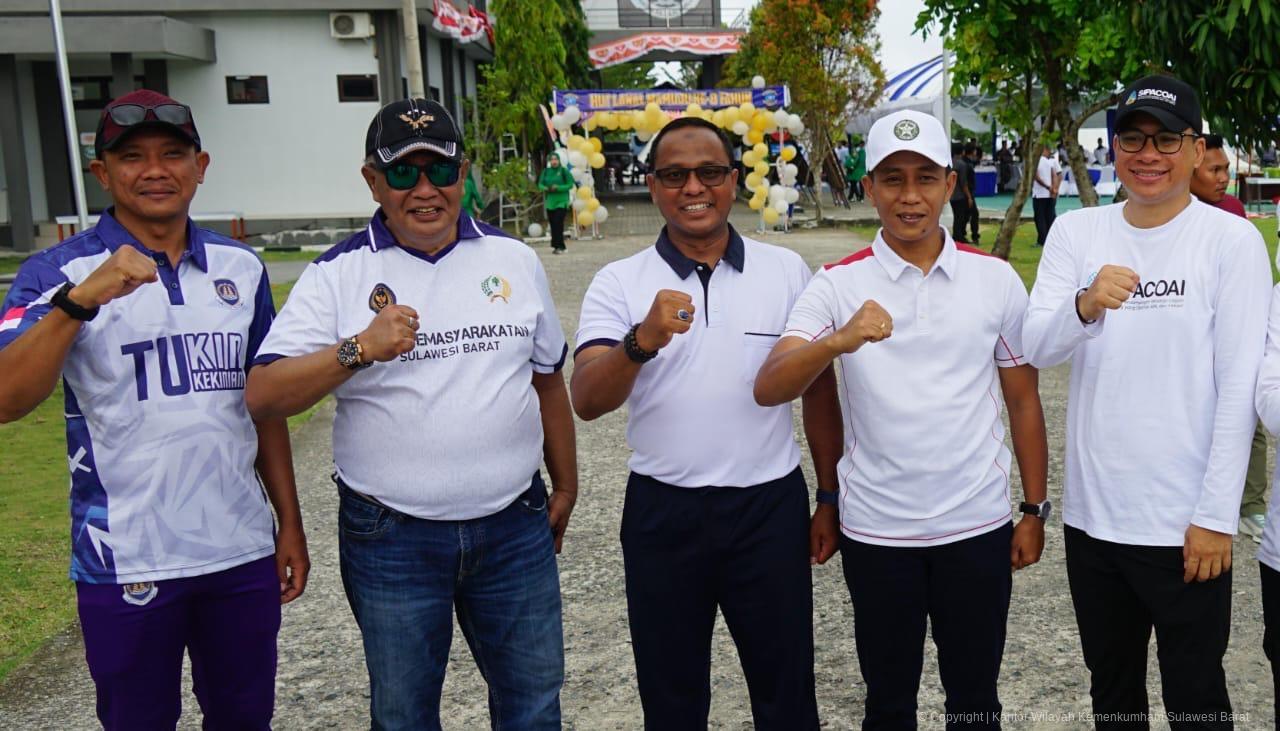 e01c301c 6d75 4a56 bb84 6a7ad834fbfd