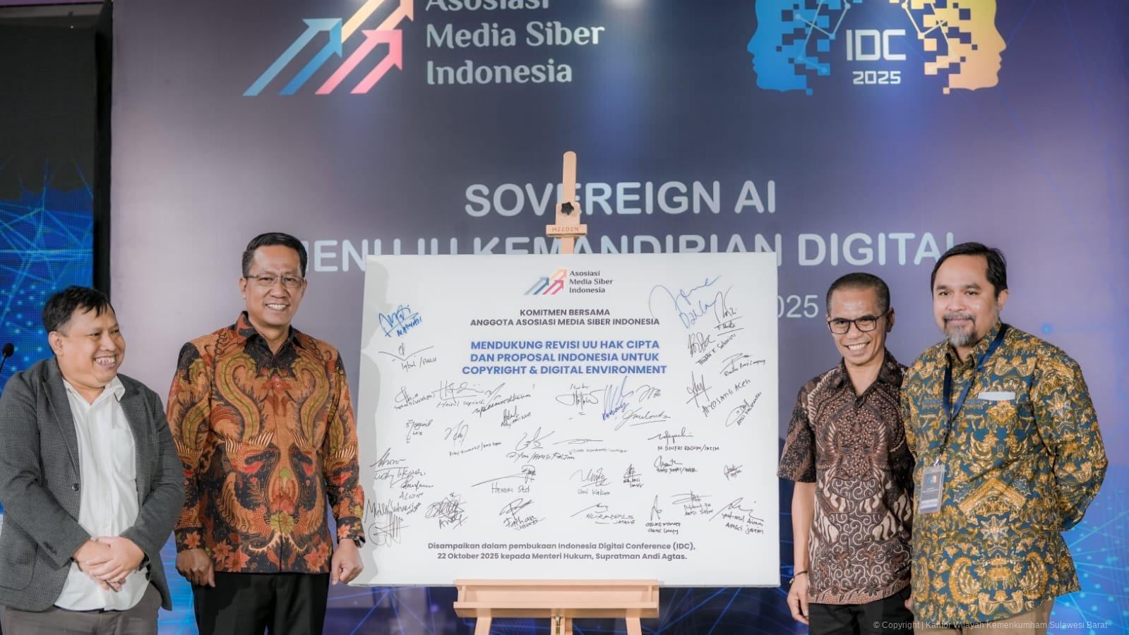 96b60001 326c 4104 83a5 0b63f2a42206