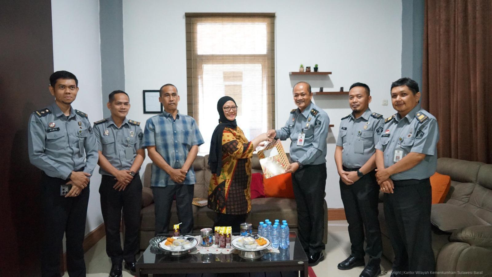Sinergi Penegakan Hukum, Kadiv P3H Kanwil Kemenkum Sulbar Sambut DPRD Mateng