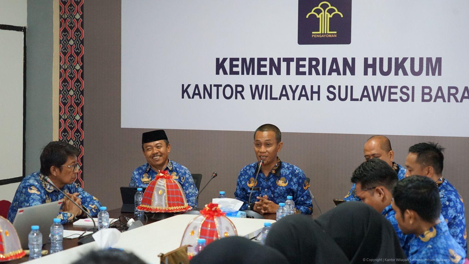 Kakanwil Kemenkum Sulbar Bersama Kadiv P3H Pimpin Pengharmonisasian Pergub Manajemen Risiko Pemprov Sulbar